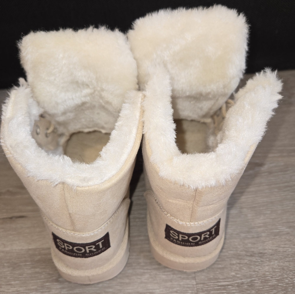 Boots - Picture 2 of 4